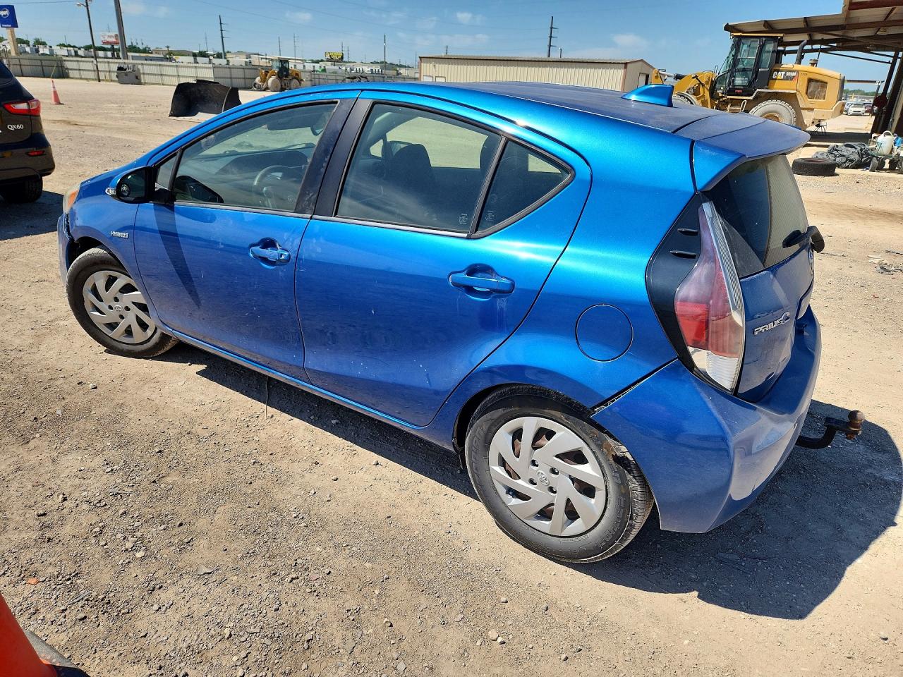 2015 TOYOTA PRIUS C TWO photo 3