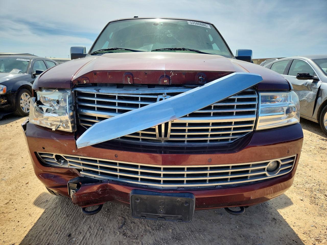 2010 LINCOLN NAVIGATOR photo 5