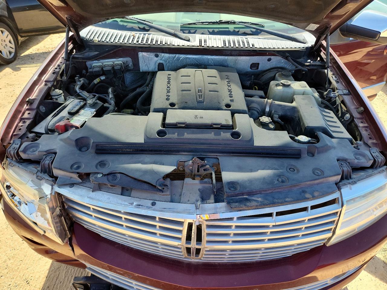 2010 LINCOLN NAVIGATOR photo 12