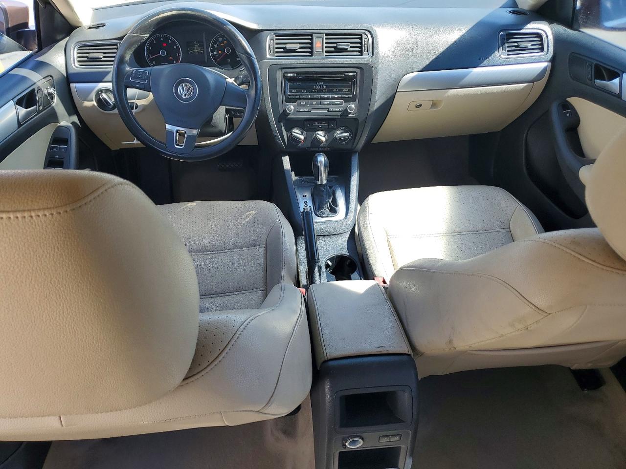 2014 VOLKSWAGEN JETTA SE photo 21