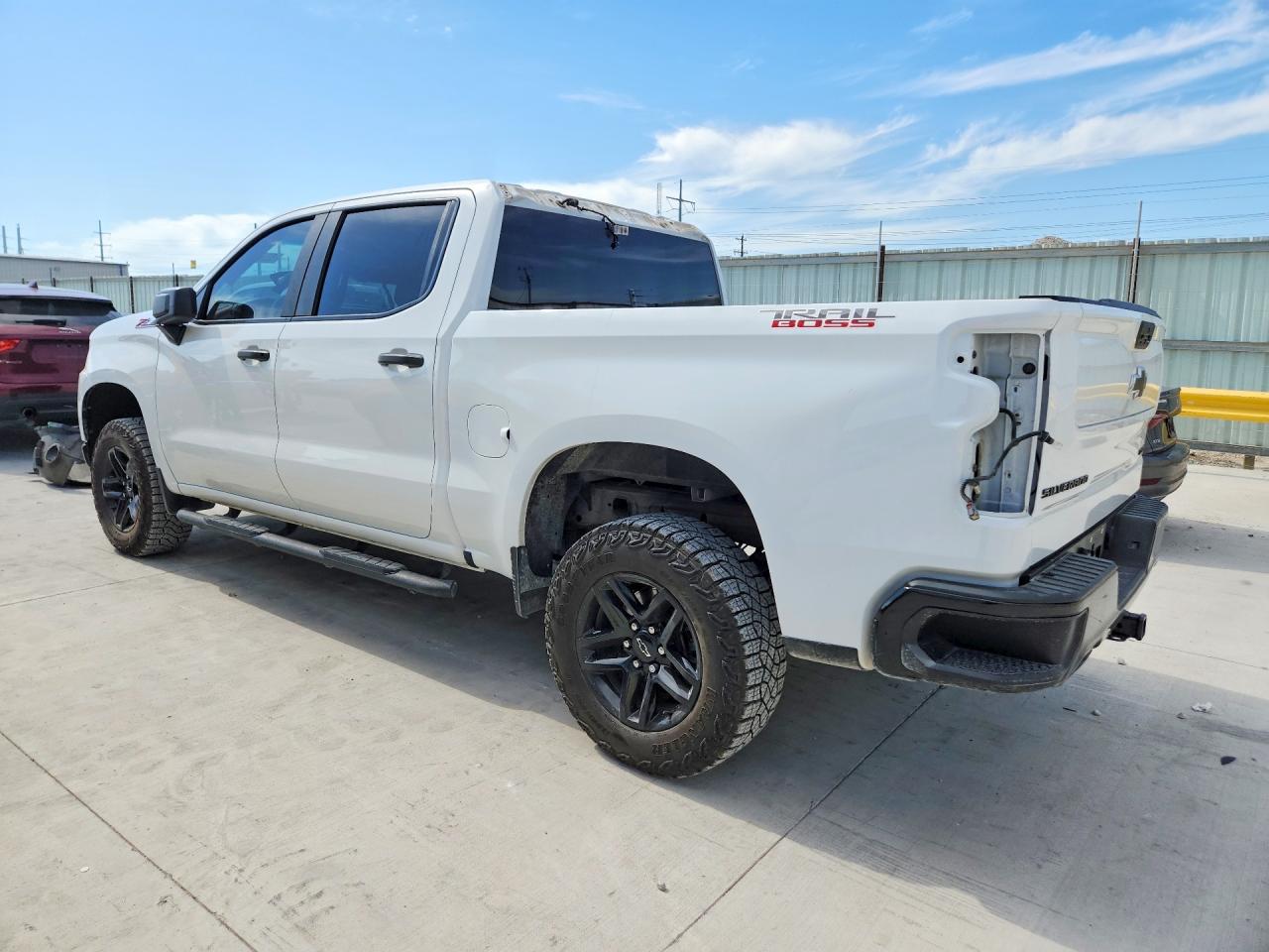 2021 CHEVROLET SILVERADO K1500 TRAIL BOSS CUSTOM photo 3