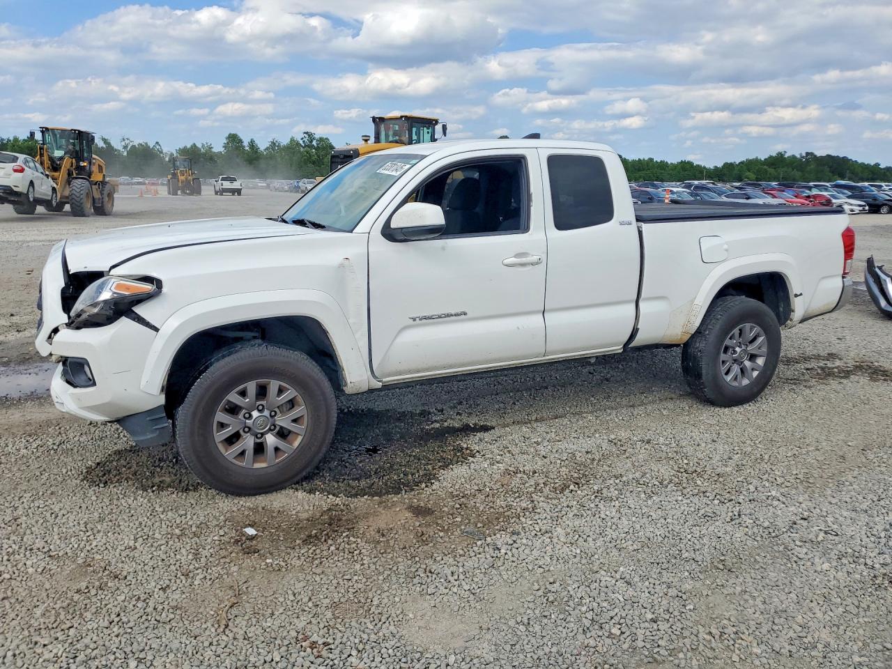 2017 TOYOTA TACOMA