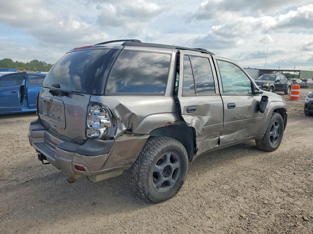 2007 CHEVROLET TRAILBLAZER LS photo 5