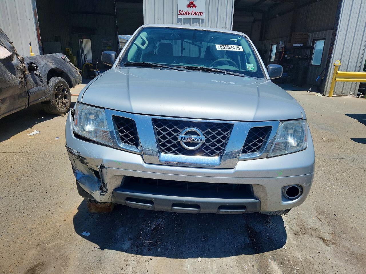 2019 NISSAN FRONTIER SV photo 13
