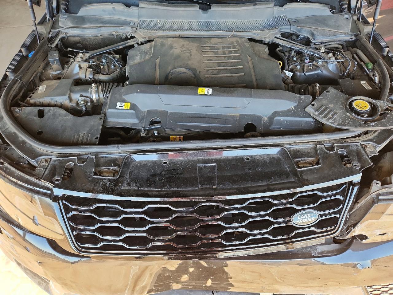 2019 LAND ROVER RANGE ROVER SPORT HST photo 34