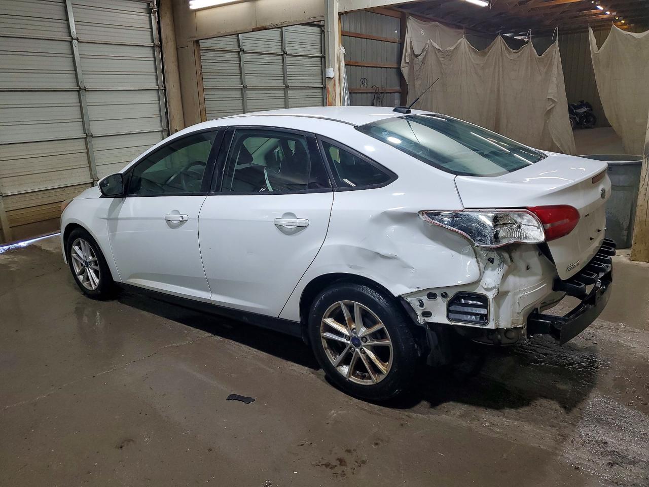2018 FORD FOCUS SE photo 3