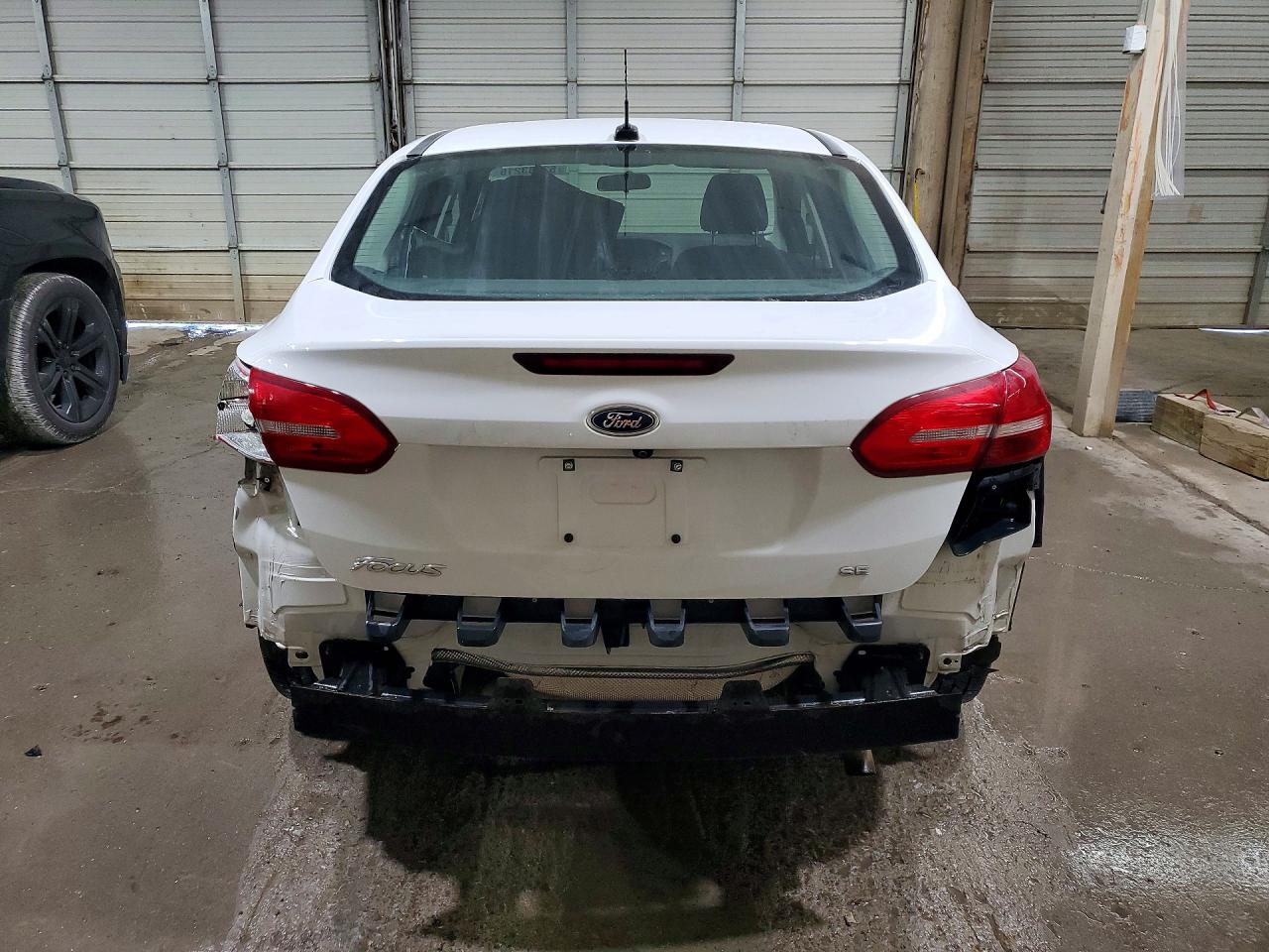 2018 FORD FOCUS SE photo 11