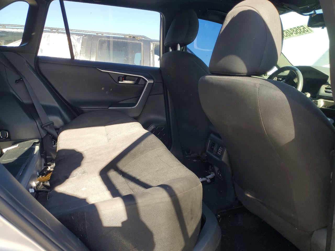 2019 TOYOTA RAV4 XSE photo 21