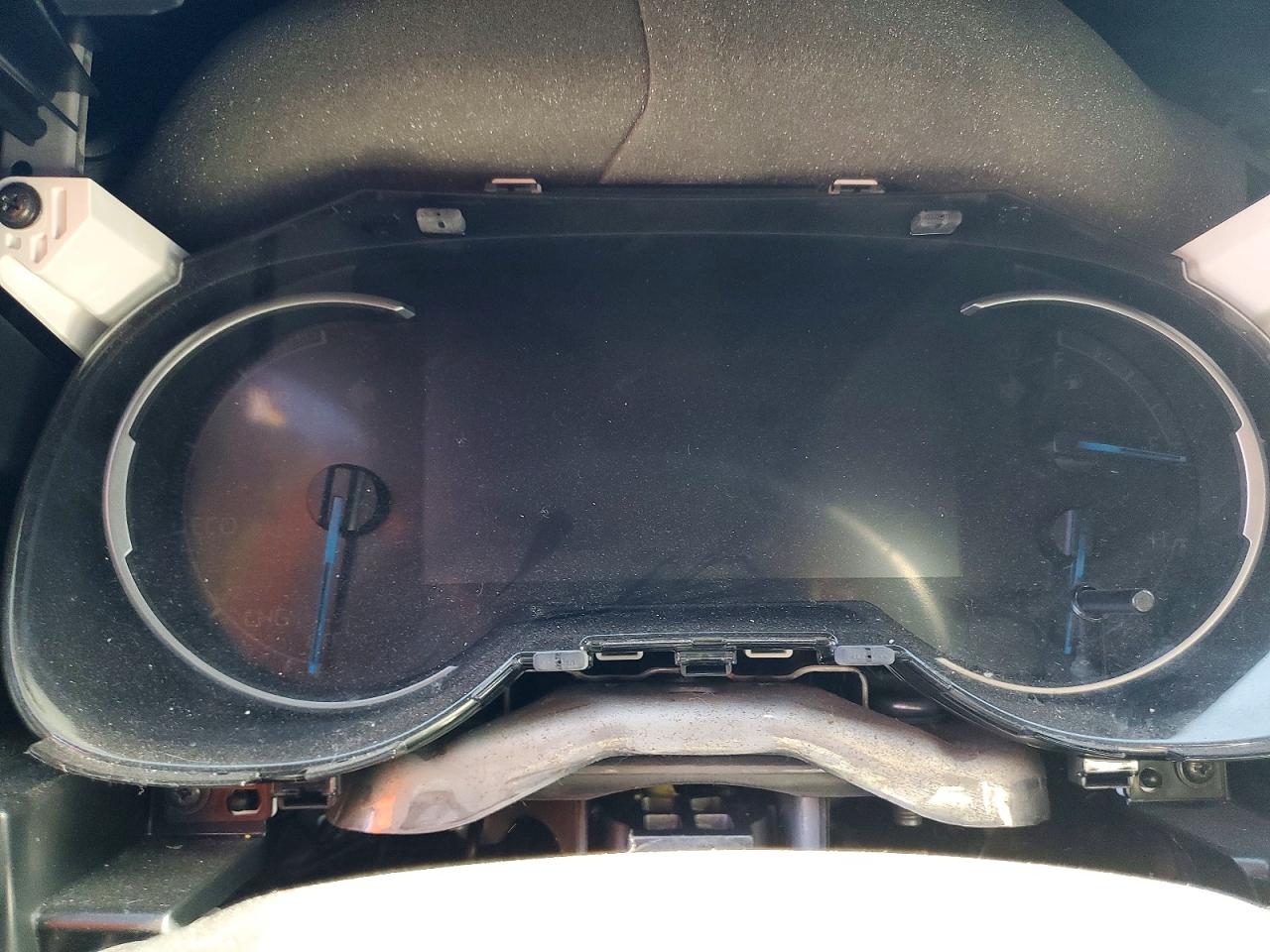 2019 TOYOTA RAV4 XSE photo 17