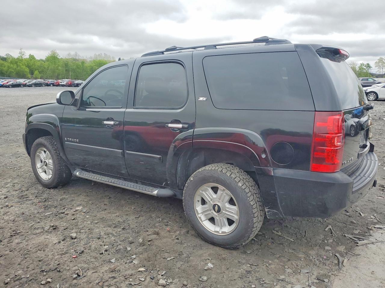 2007 CHEVROLET TAHOE K1500 photo 2