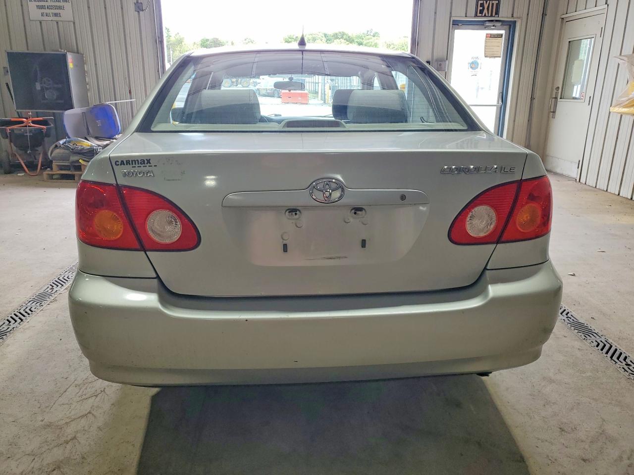 2004 TOYOTA COROLLA LE photo 16