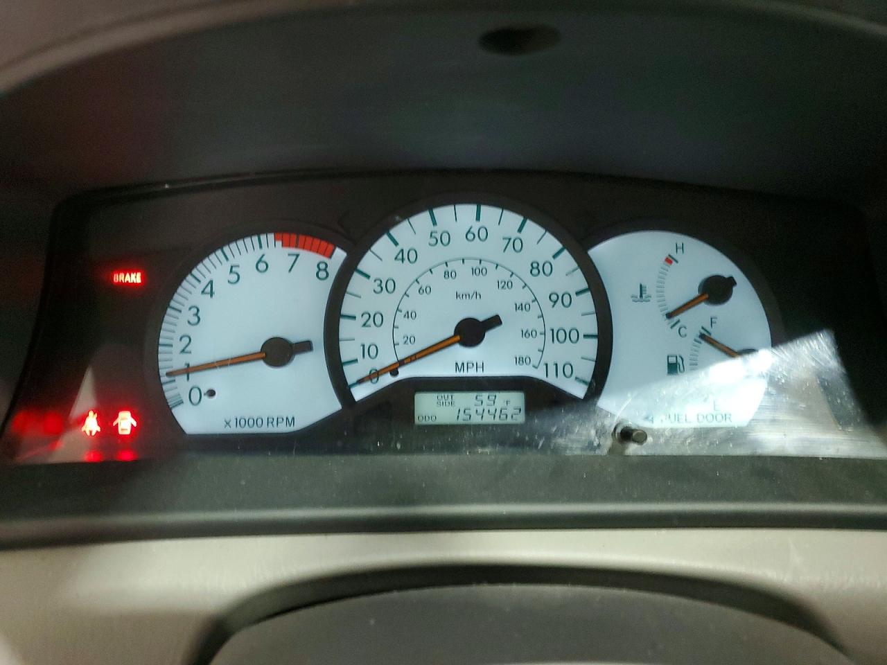 2004 TOYOTA COROLLA LE photo 25