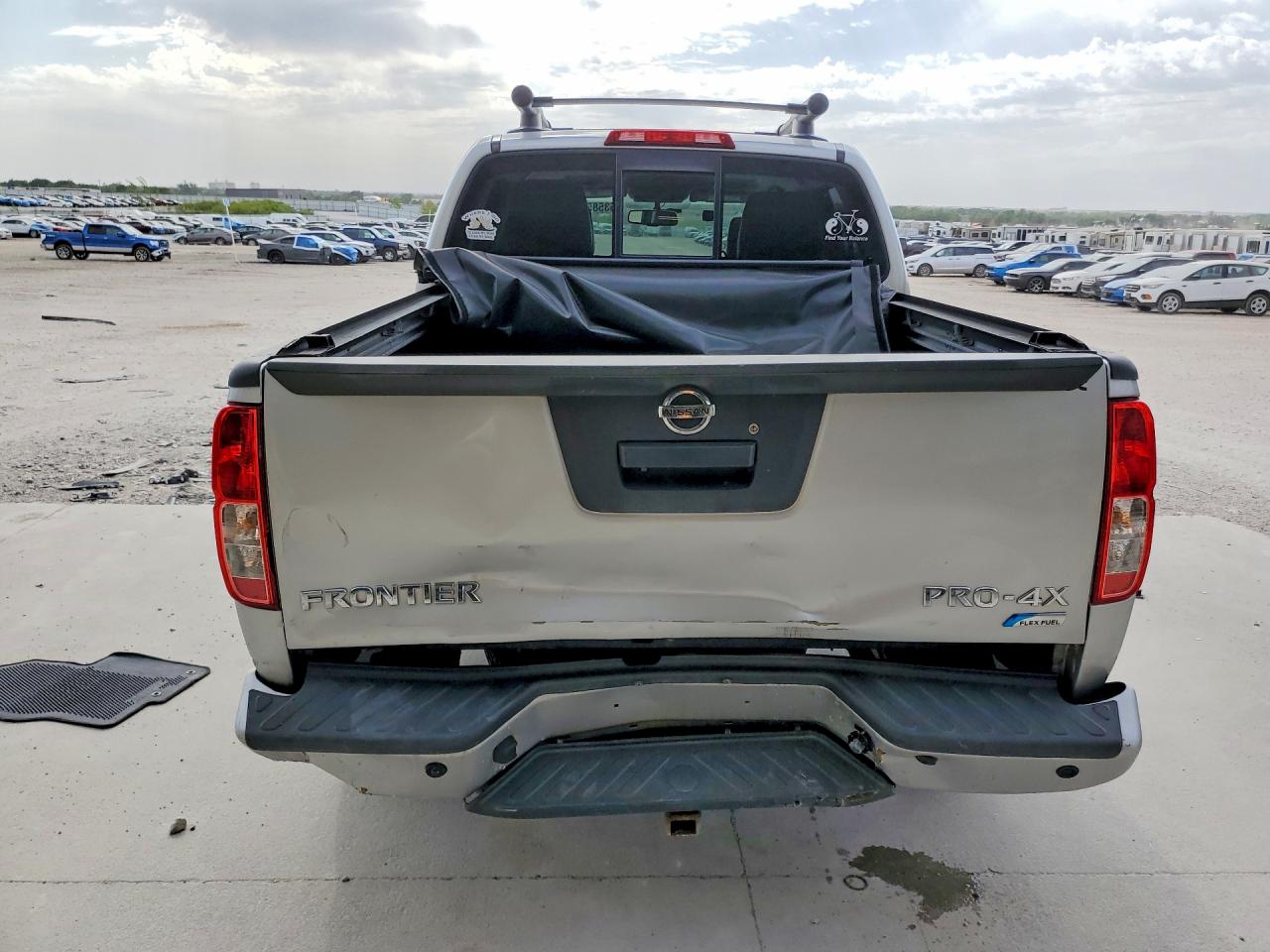 2017 NISSAN FRONTIER PRO-4X photo 16