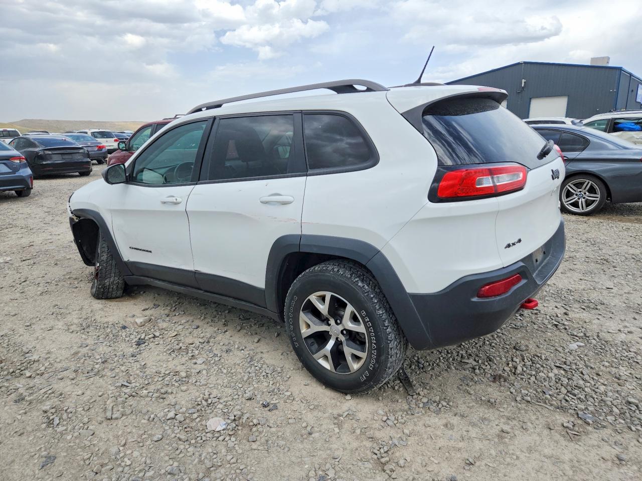2015 JEEP CHEROKEE TRAILHAWK photo 4