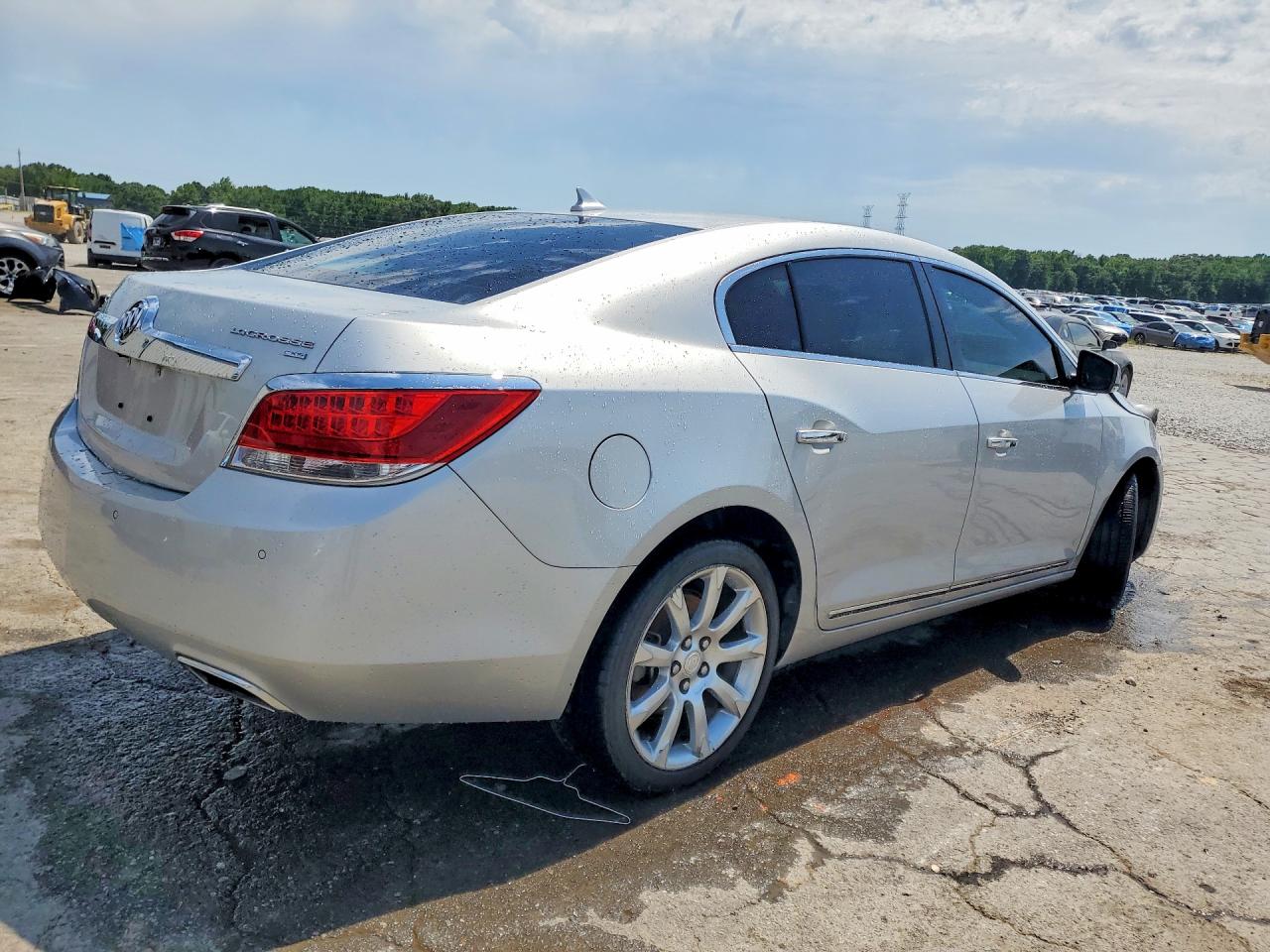 2011 BUICK LACROSSE CXS photo 3