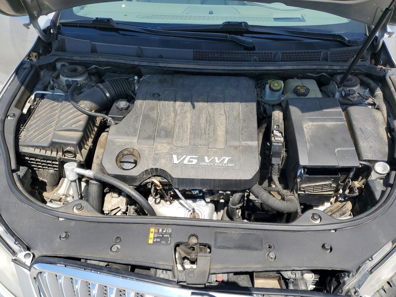 2011 BUICK LACROSSE CXS photo 11
