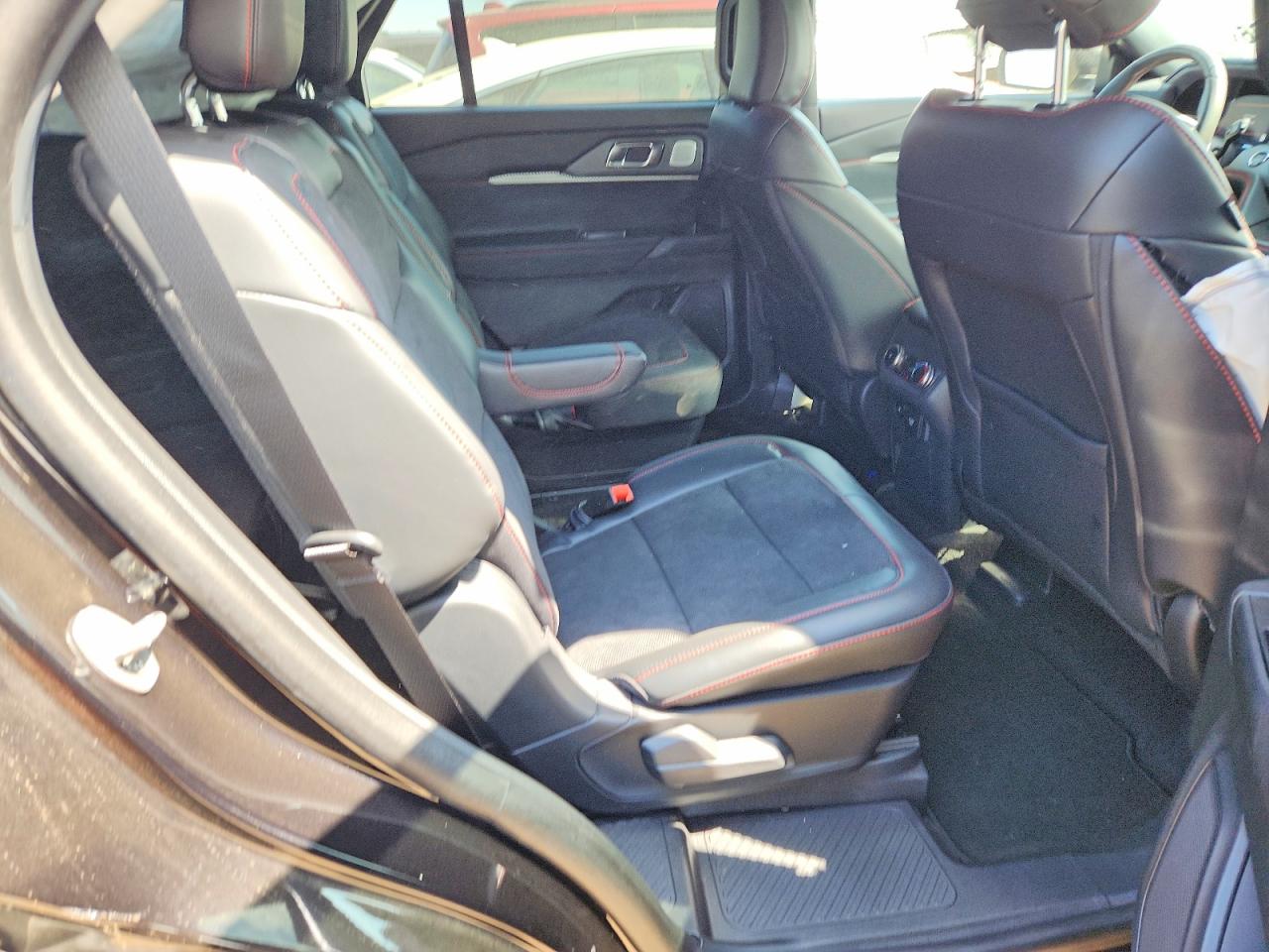 2025 FORD EXPLORER ST photo 11