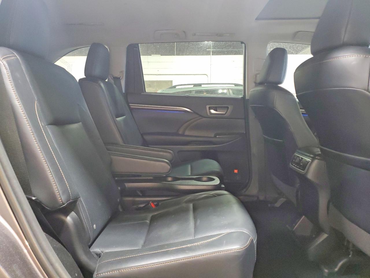 2016 TOYOTA HIGHLANDER HYBRID LIMITED photo 31