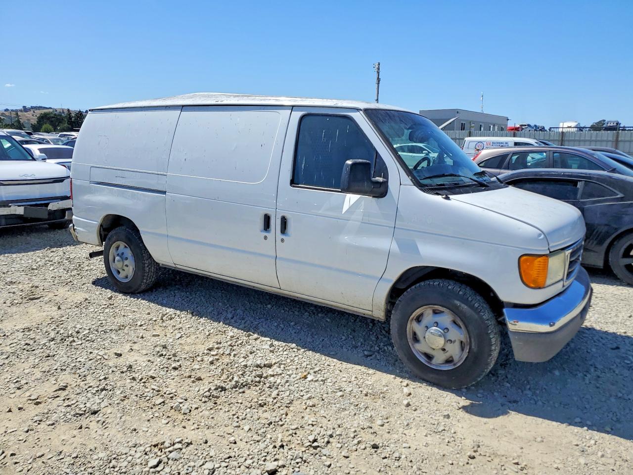 2005 FORD ECONOLINE E150 VAN photo 10