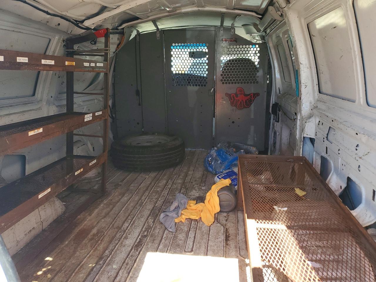 2005 FORD ECONOLINE E150 VAN photo 28