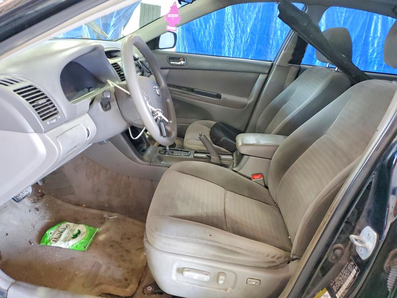 2005 TOYOTA CAMRY LE photo 13