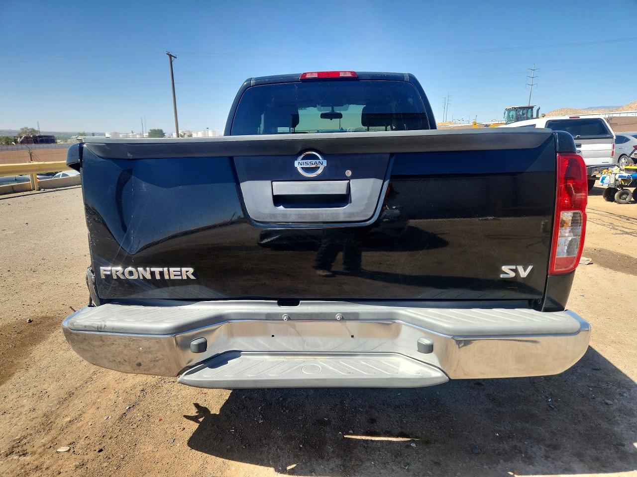 2017 NISSAN FRONTIER SV photo 11