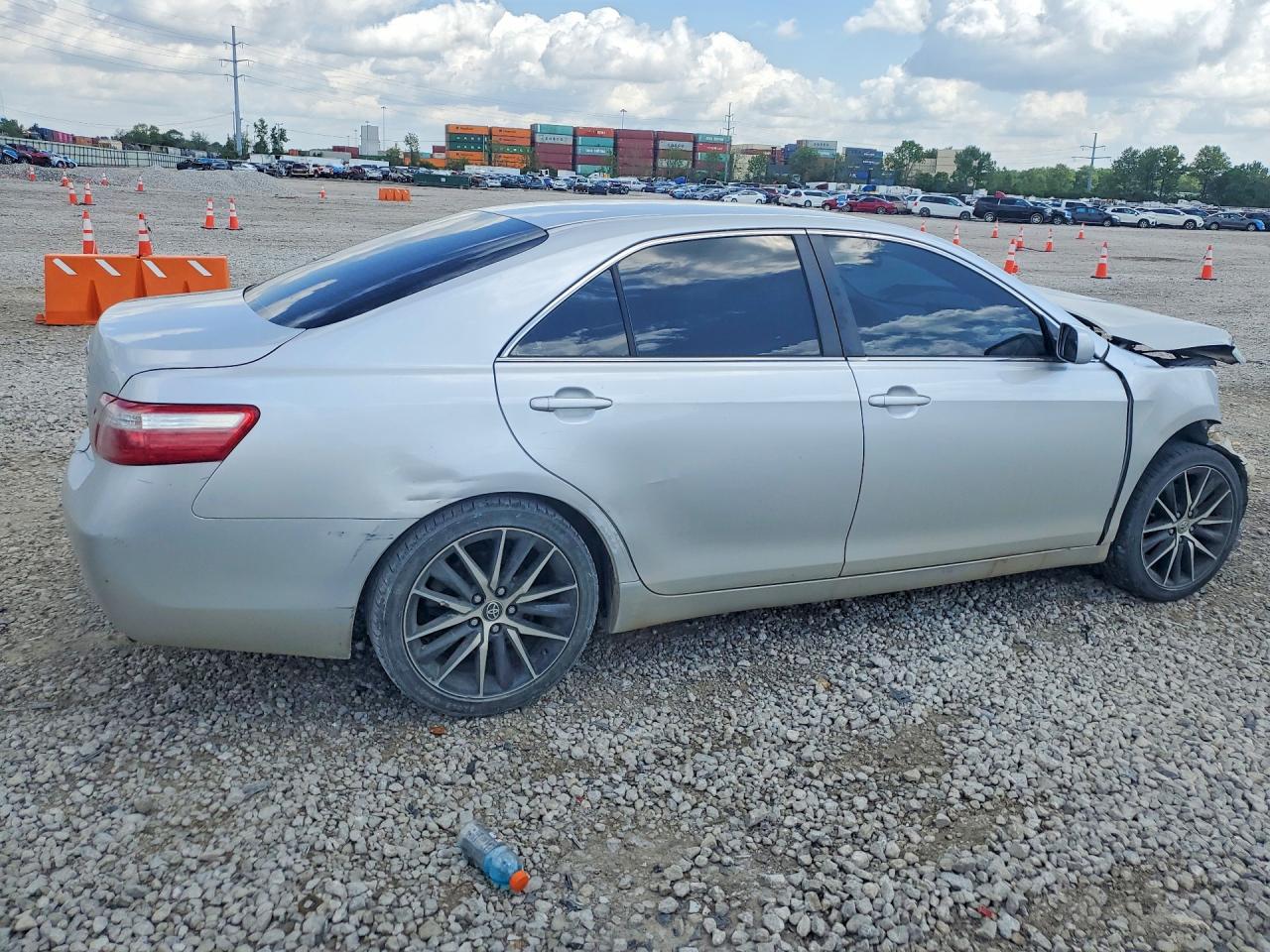 2009 TOYOTA CAMRY LE photo 7
