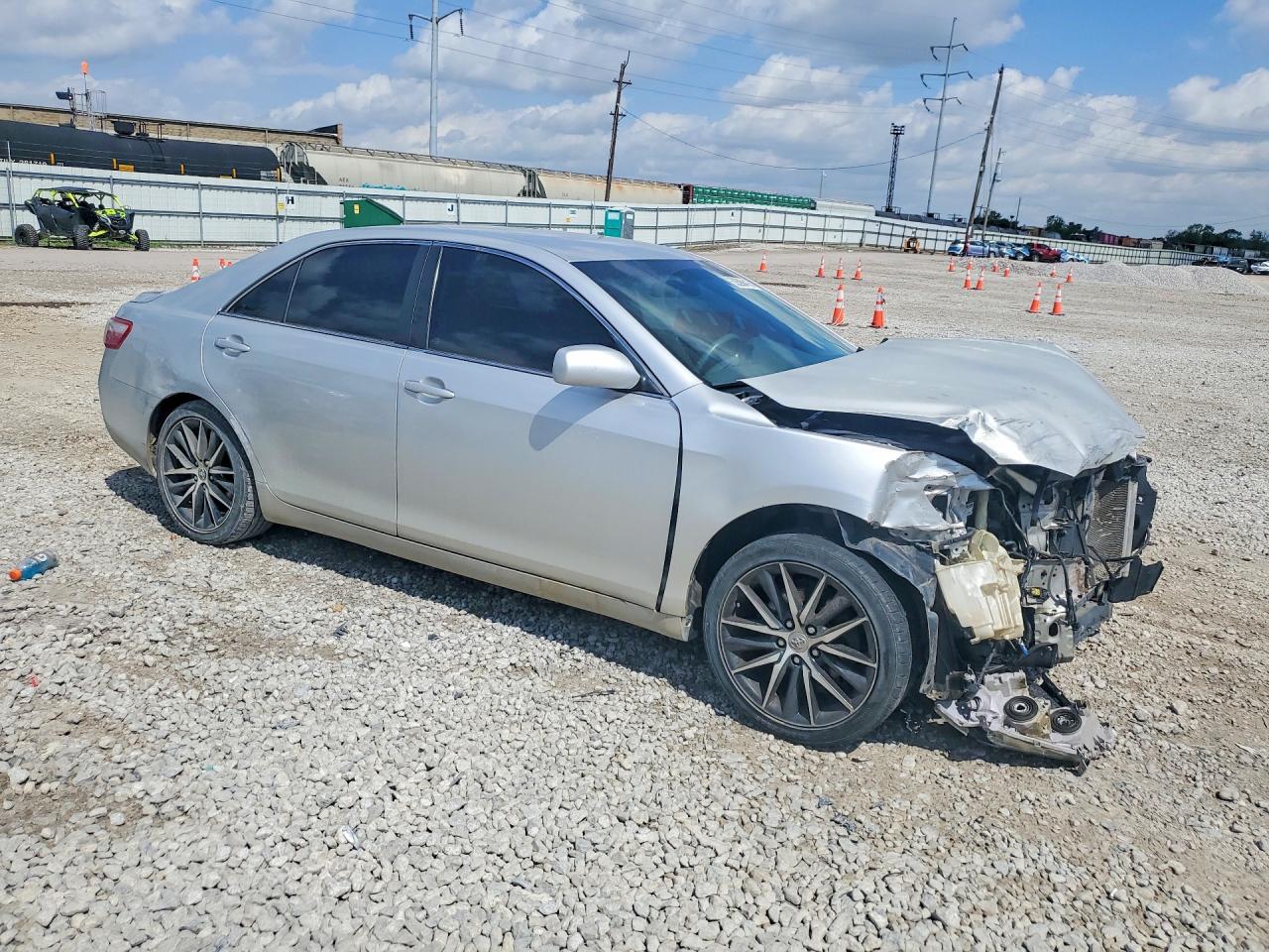 2009 TOYOTA CAMRY LE photo 10