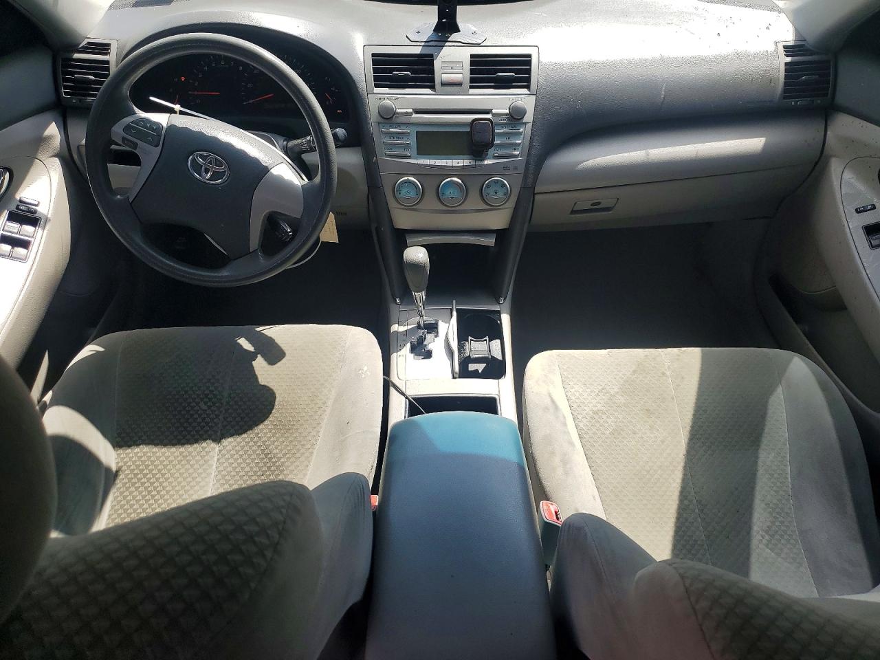 2009 TOYOTA CAMRY LE photo 22