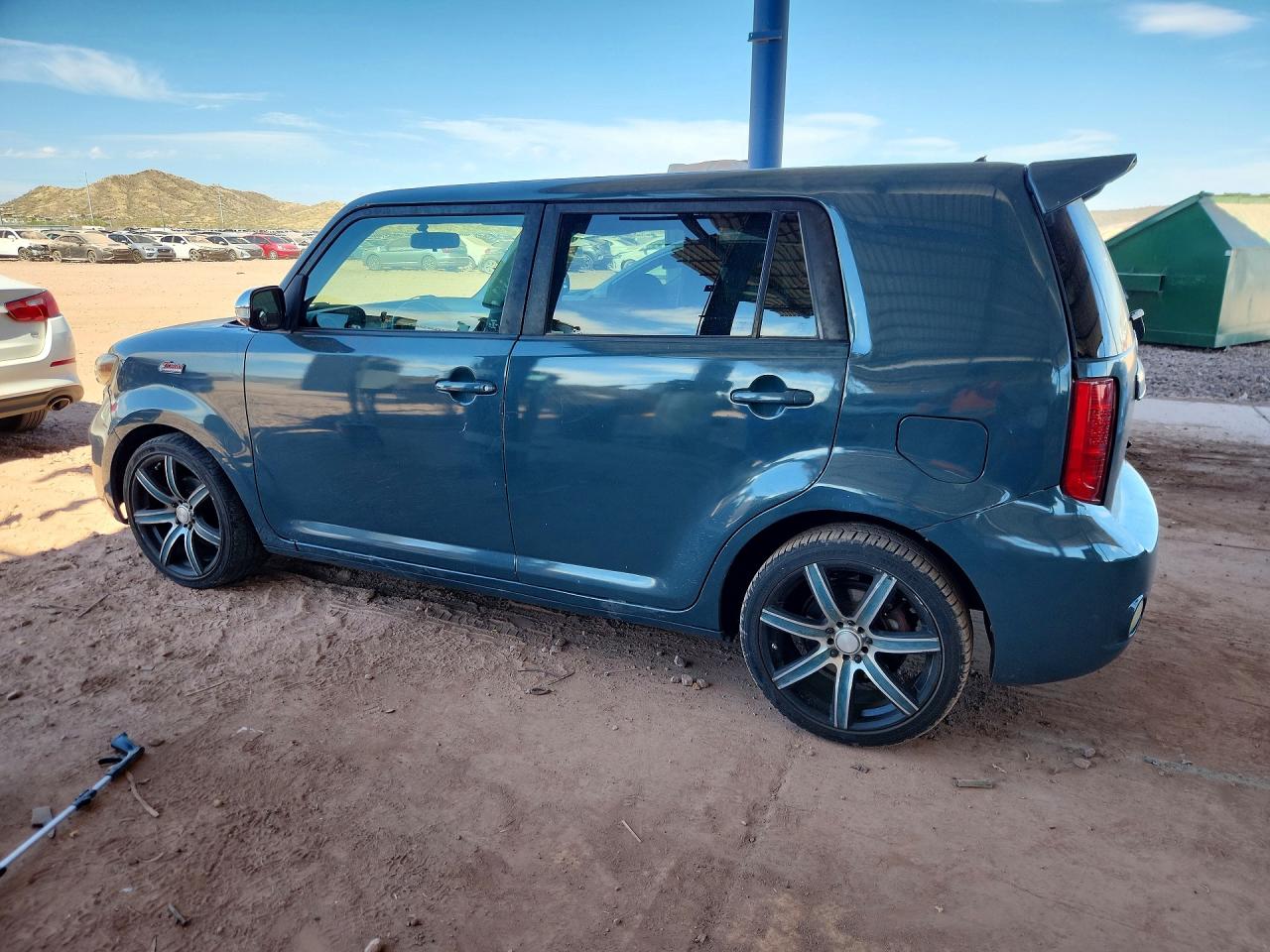 2008 TOYOTA SCION XB photo 4