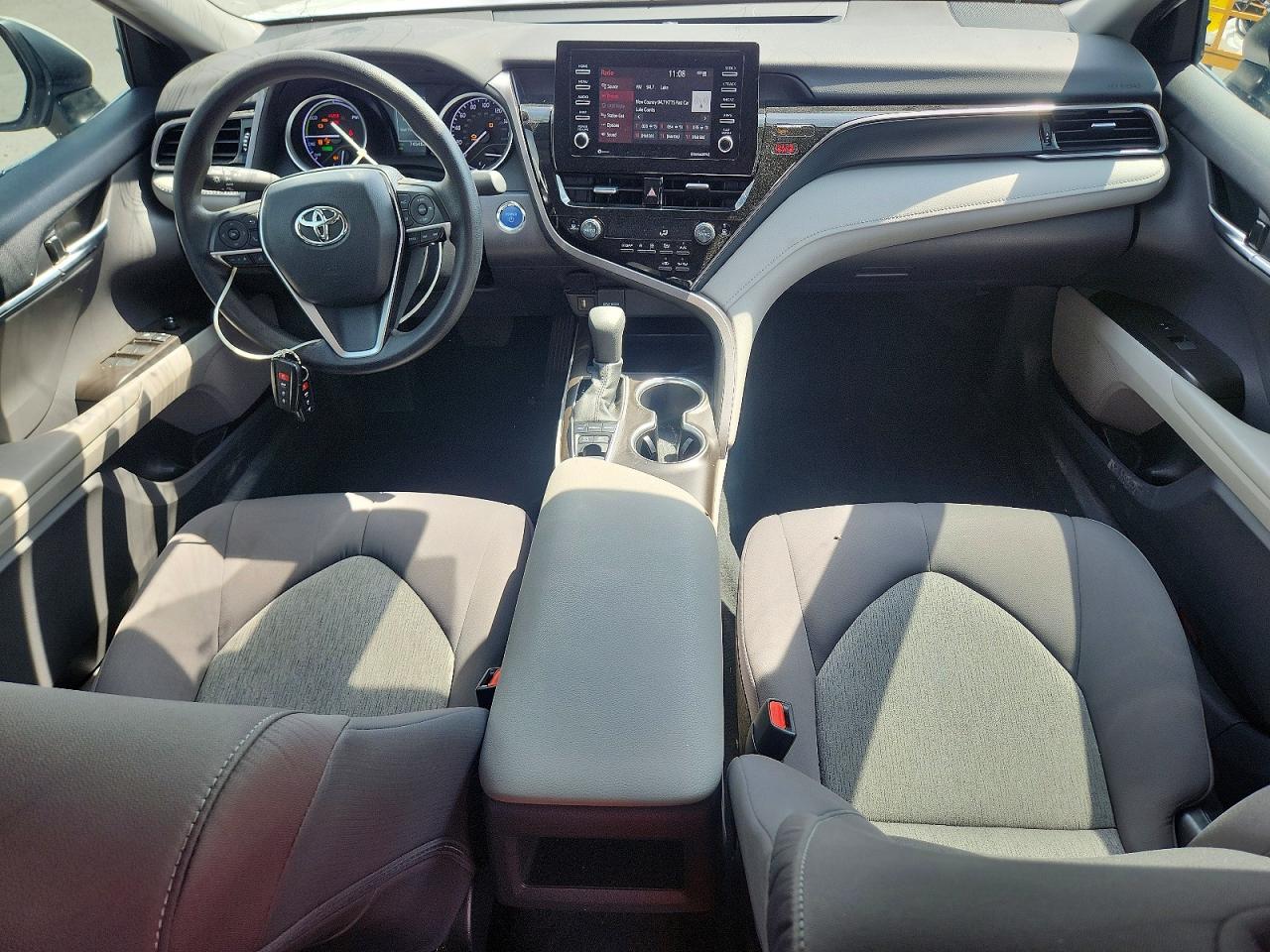 2022 TOYOTA CAMRY LE photo 15