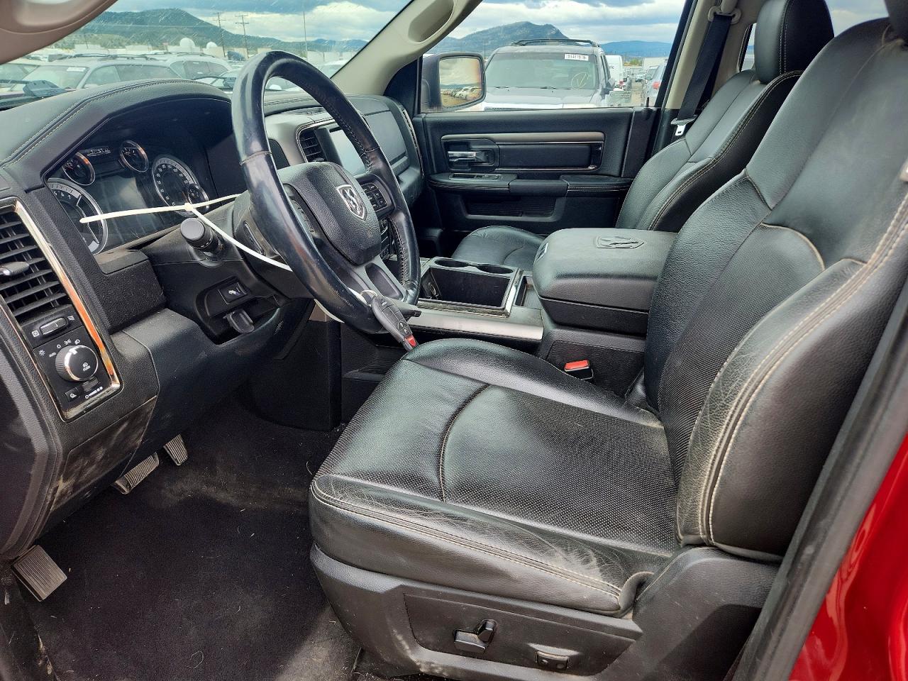 2014 RAM 1500 SPORT photo 7