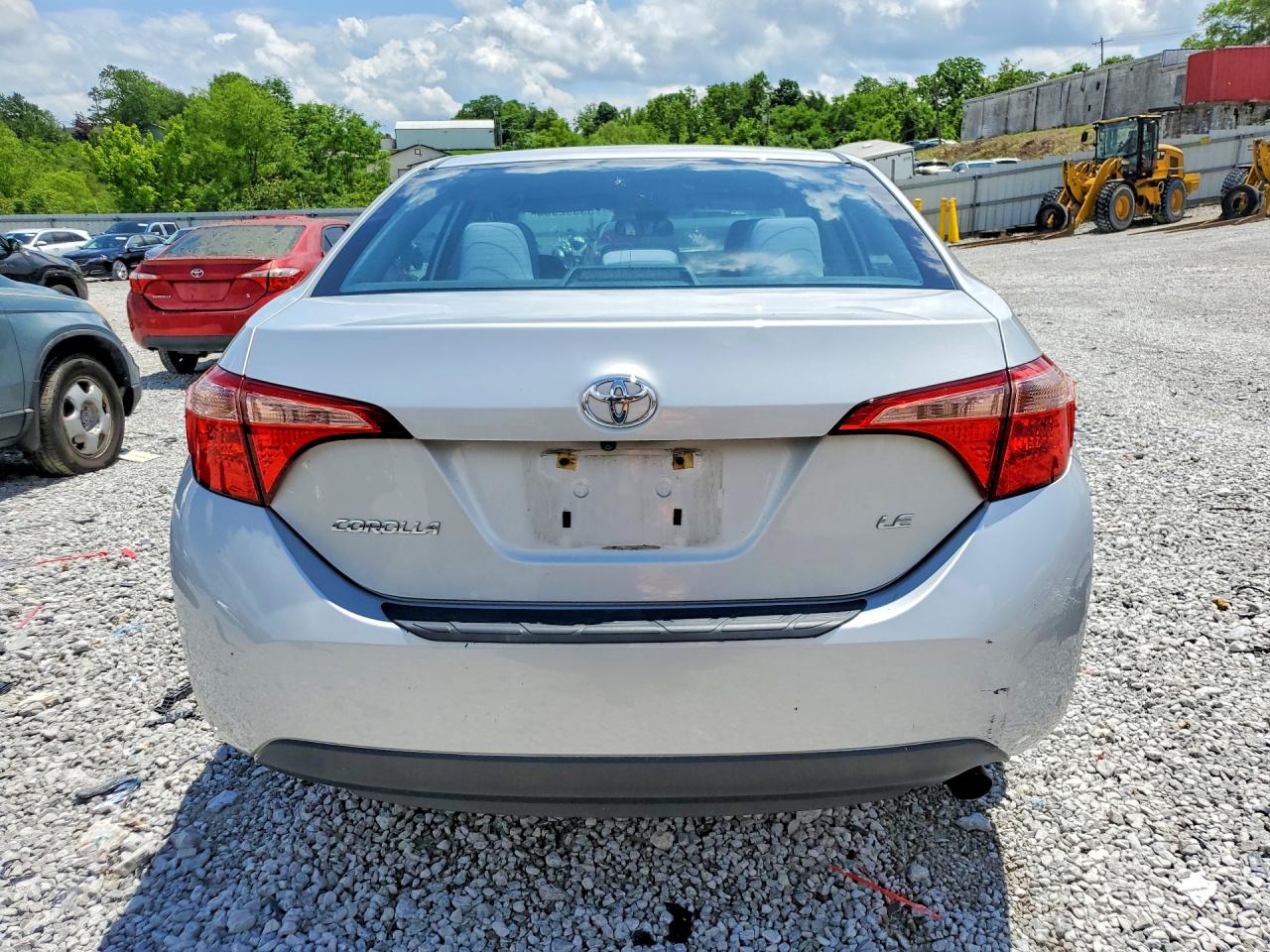 2017 TOYOTA COROLLA LE photo 11