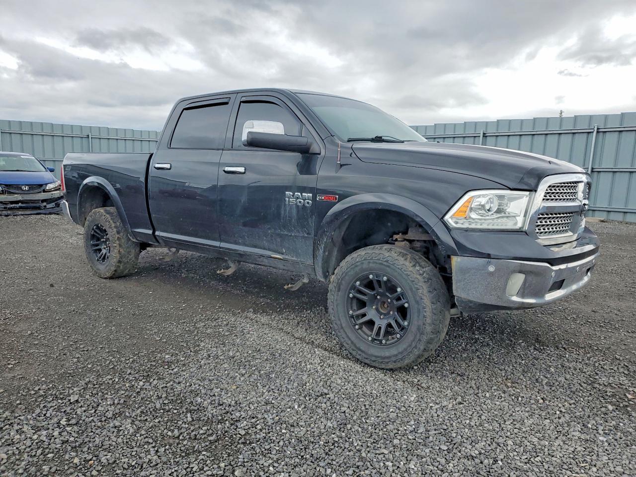 2016 RAM 1500 LARAMIE photo 7