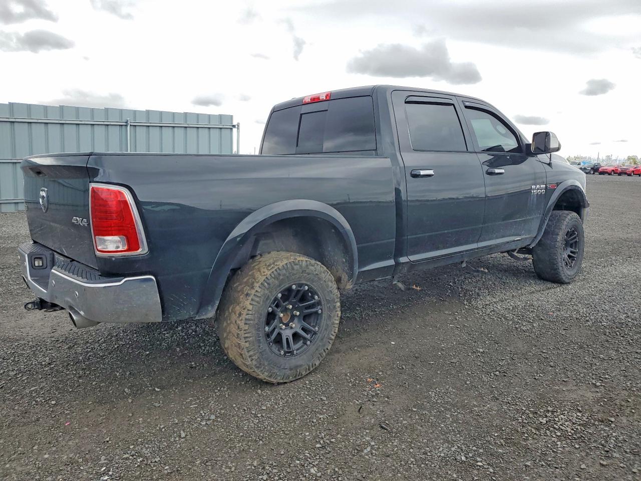 2016 RAM 1500 LARAMIE photo 5