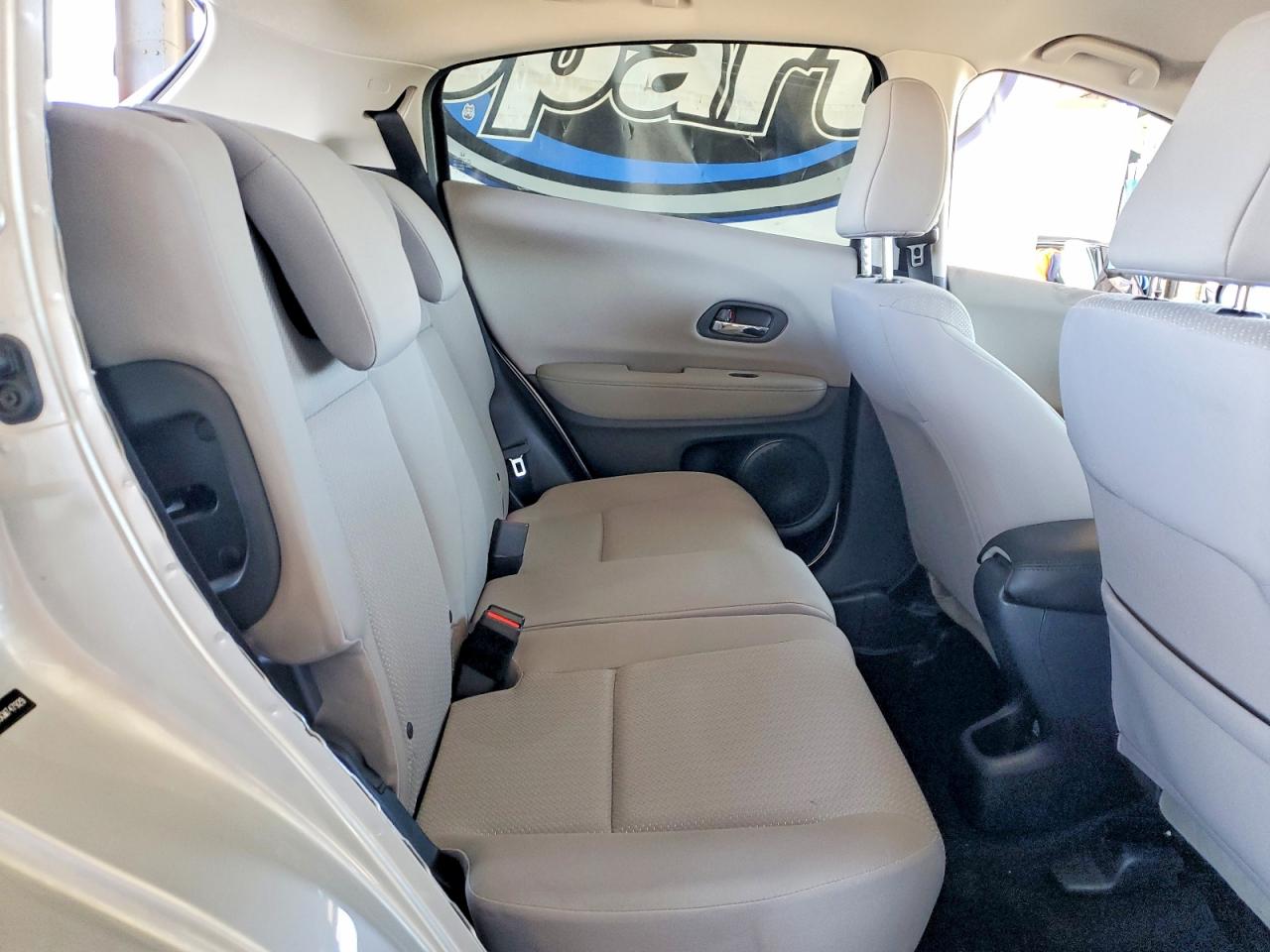 2016 HONDA HR-V LX photo 19