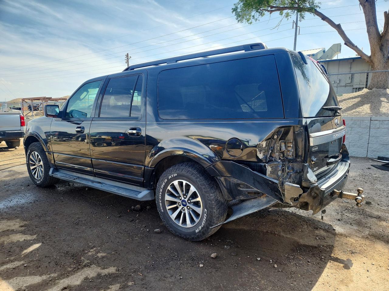2015 FORD EXPEDITION EL XLT photo 3