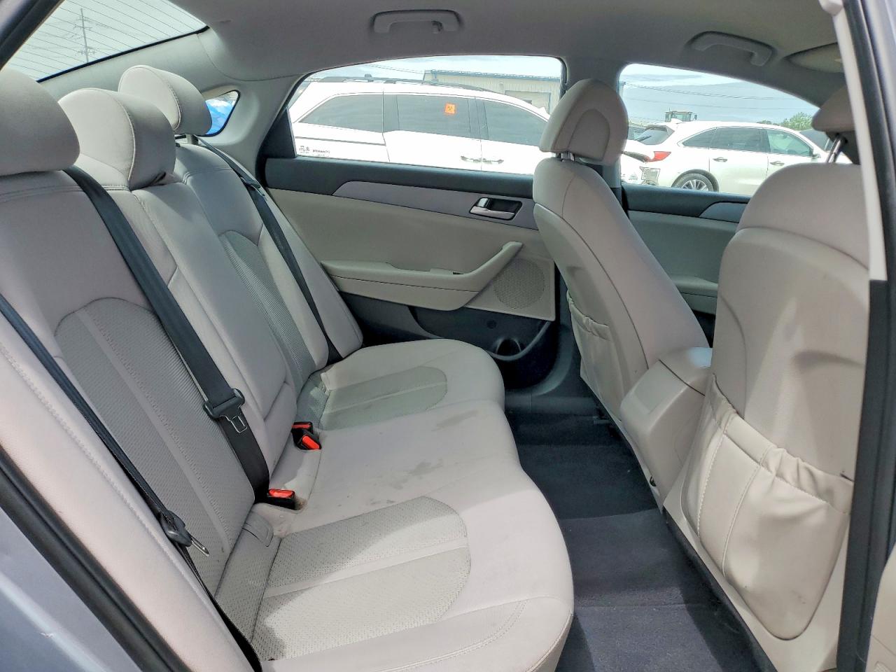2017 HYUNDAI SONATA SE photo 19