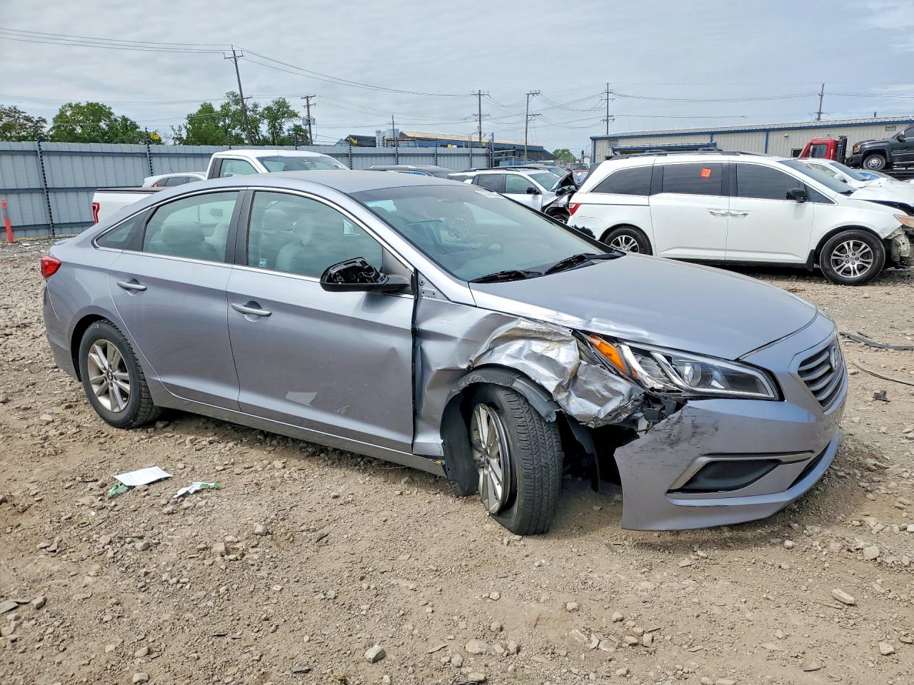 2017 HYUNDAI SONATA SE photo 7