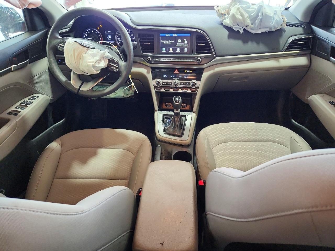 2020 HYUNDAI ELANTRA SEL photo 22