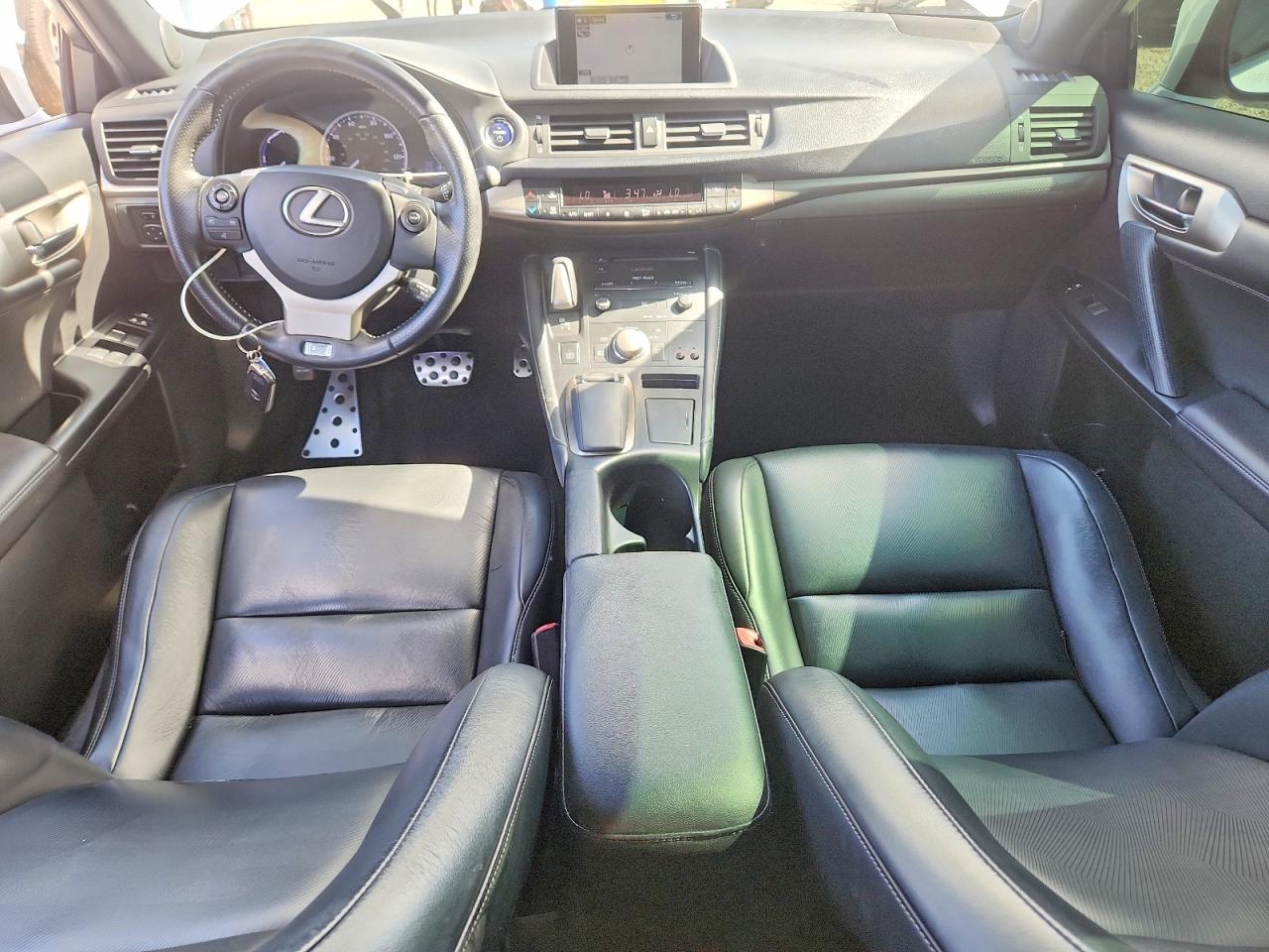 2015 LEXUS CT 200 photo 15