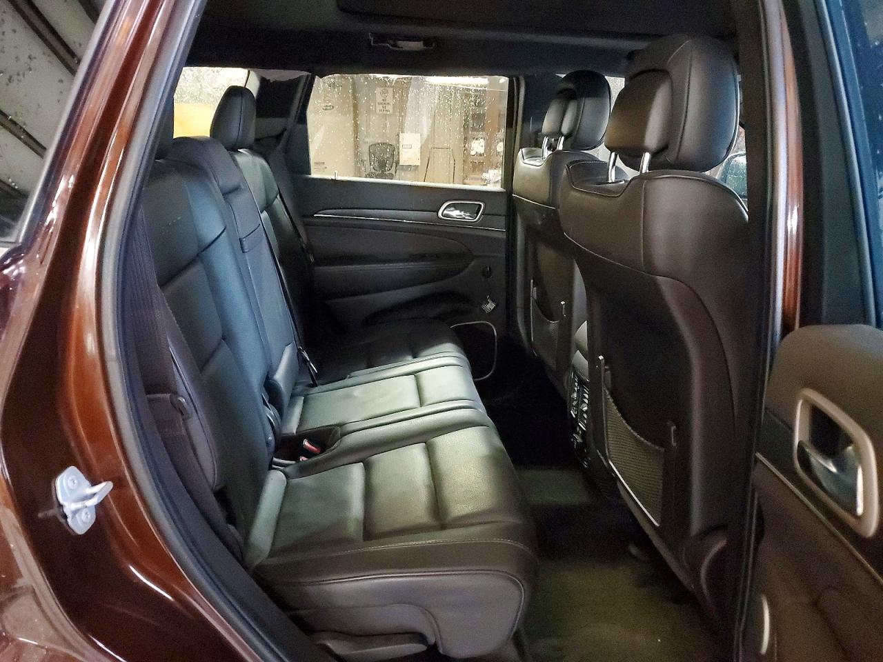 2015 JEEP GRAND CHEROKEE SUMMIT photo 31