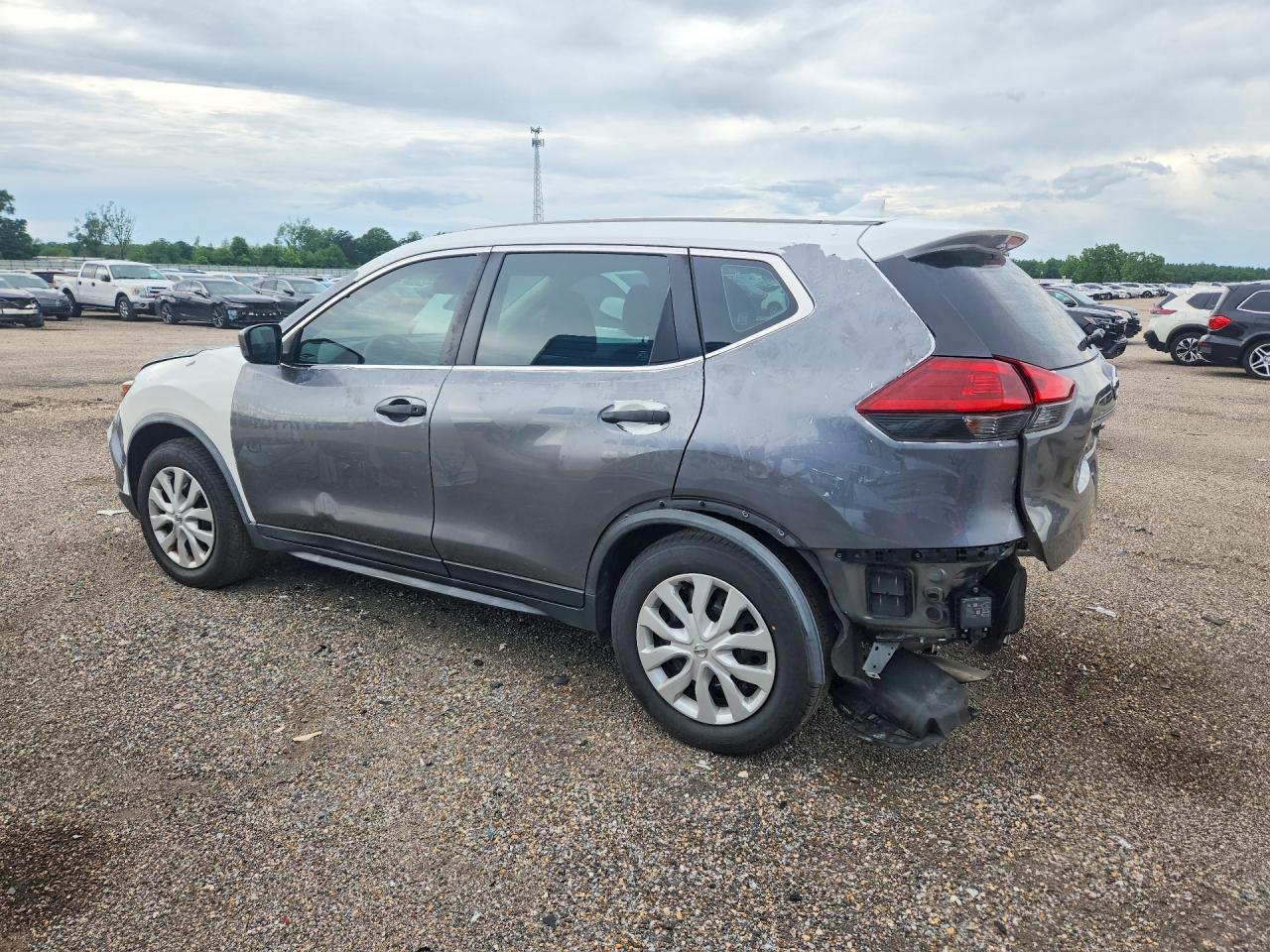 2020 NISSAN ROGUE S photo 4