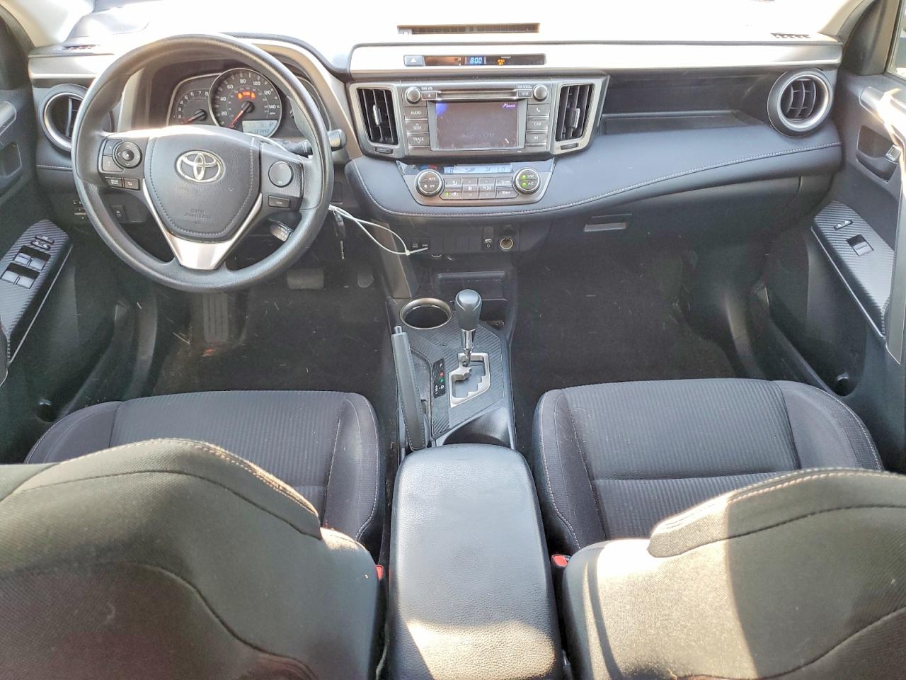 2013 TOYOTA RAV4 XLE photo 22