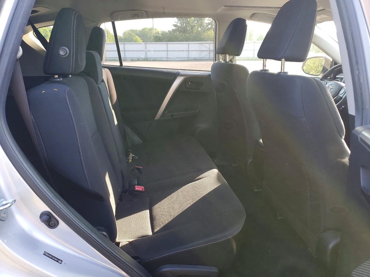 2013 TOYOTA RAV4 XLE photo 31