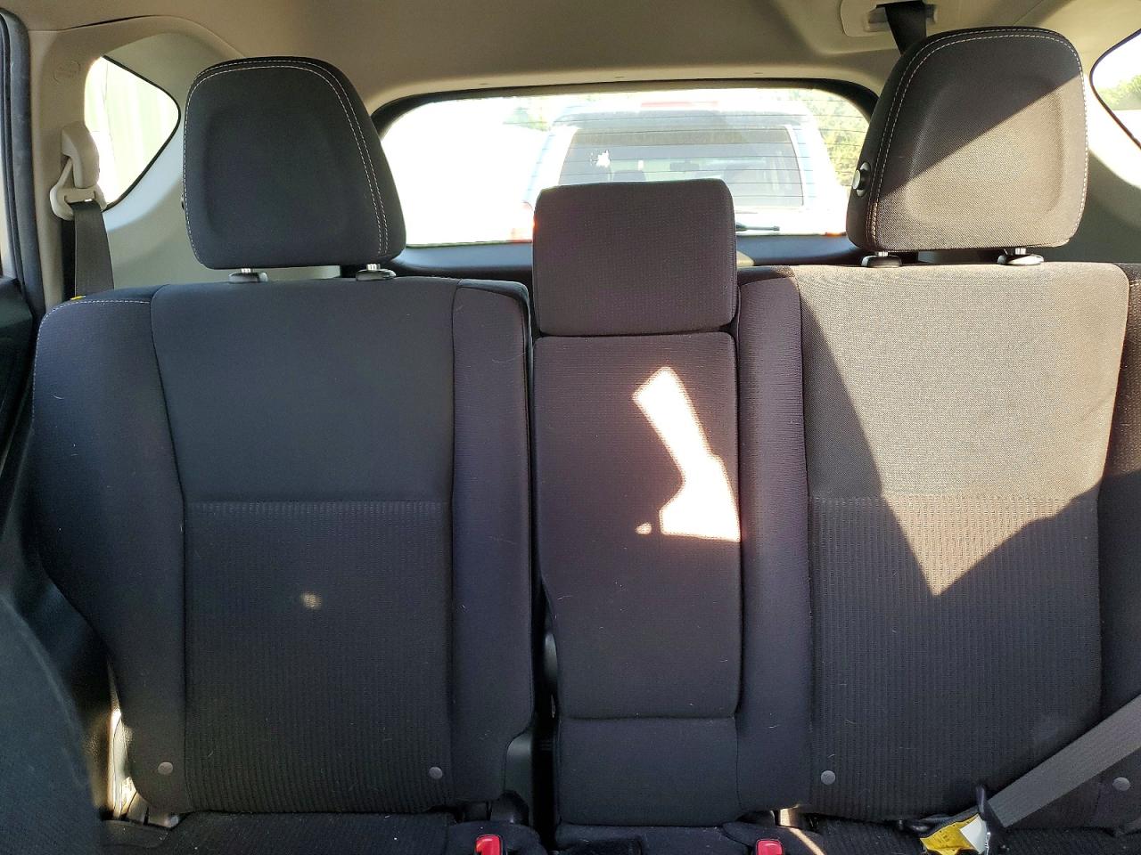 2013 TOYOTA RAV4 XLE photo 28
