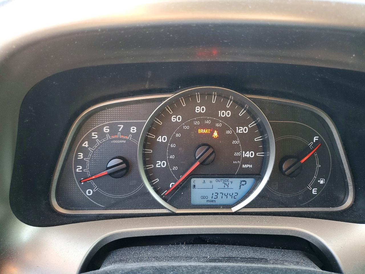 2013 TOYOTA RAV4 XLE photo 25