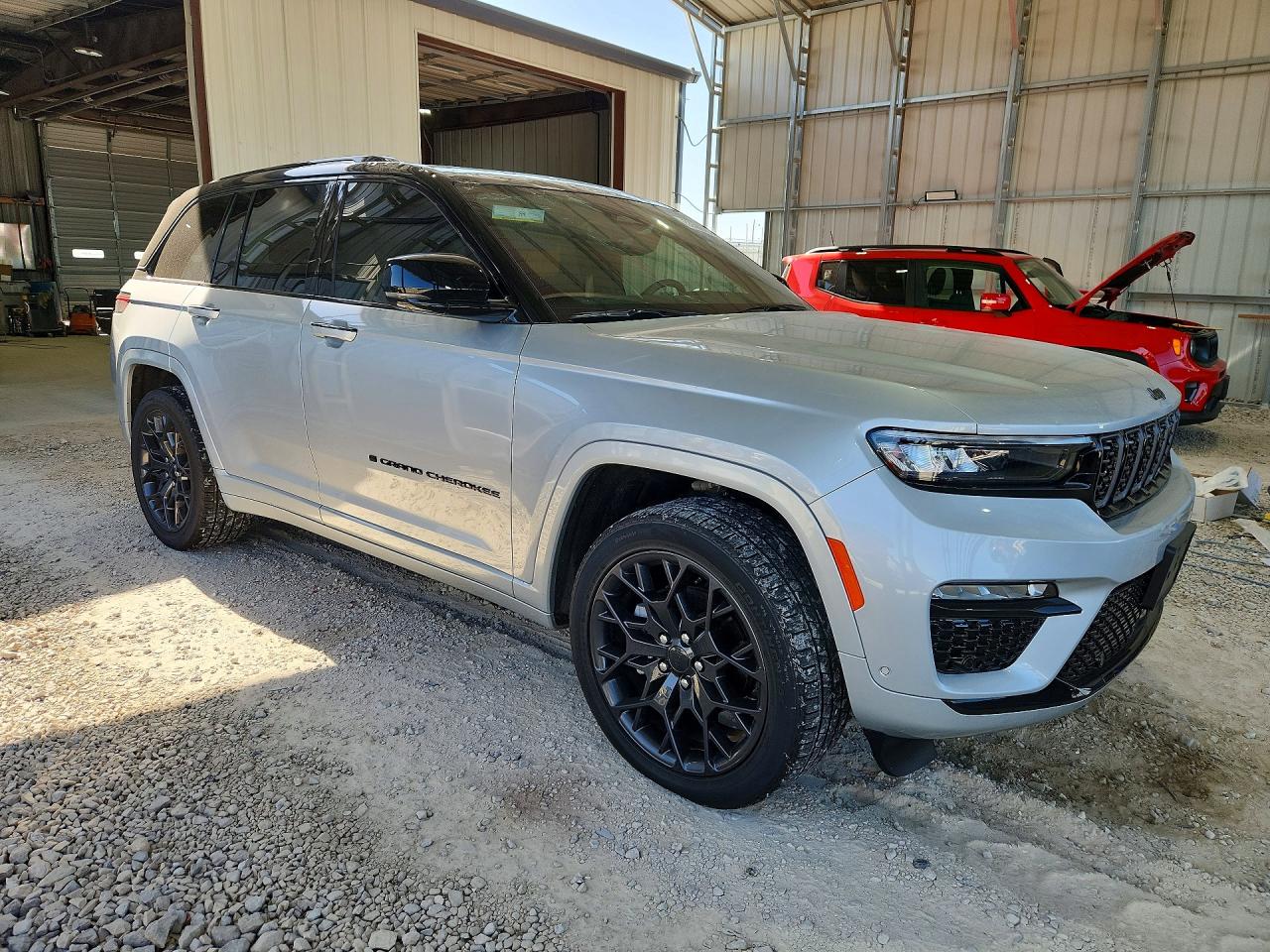 2024 JEEP GRAND CHEROKEE SUMMIT photo 10