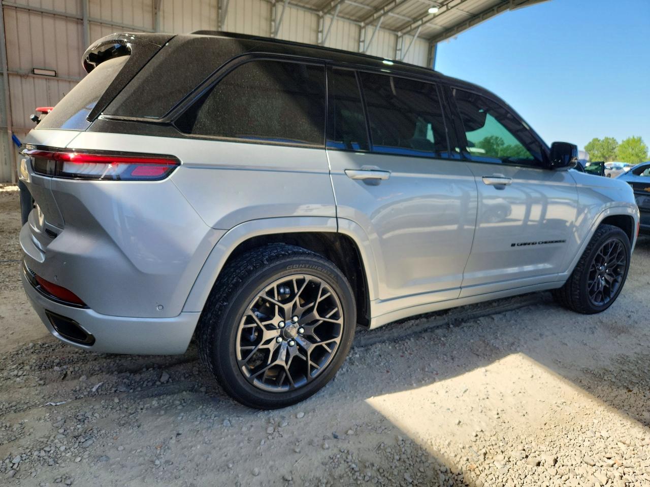 2024 JEEP GRAND CHEROKEE SUMMIT photo 7