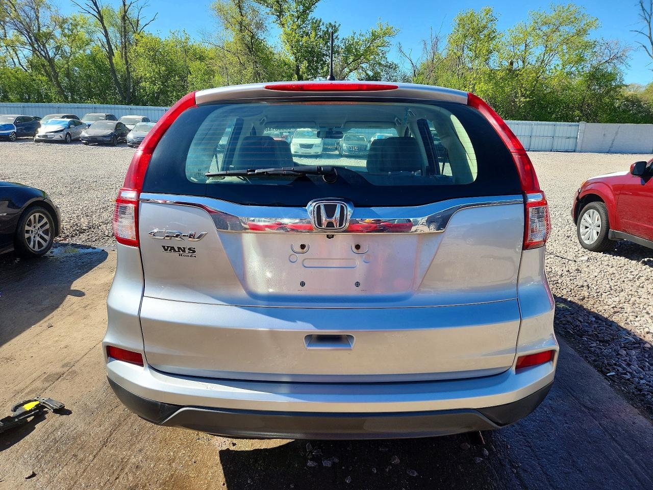 2016 HONDA CR-V LX photo 16